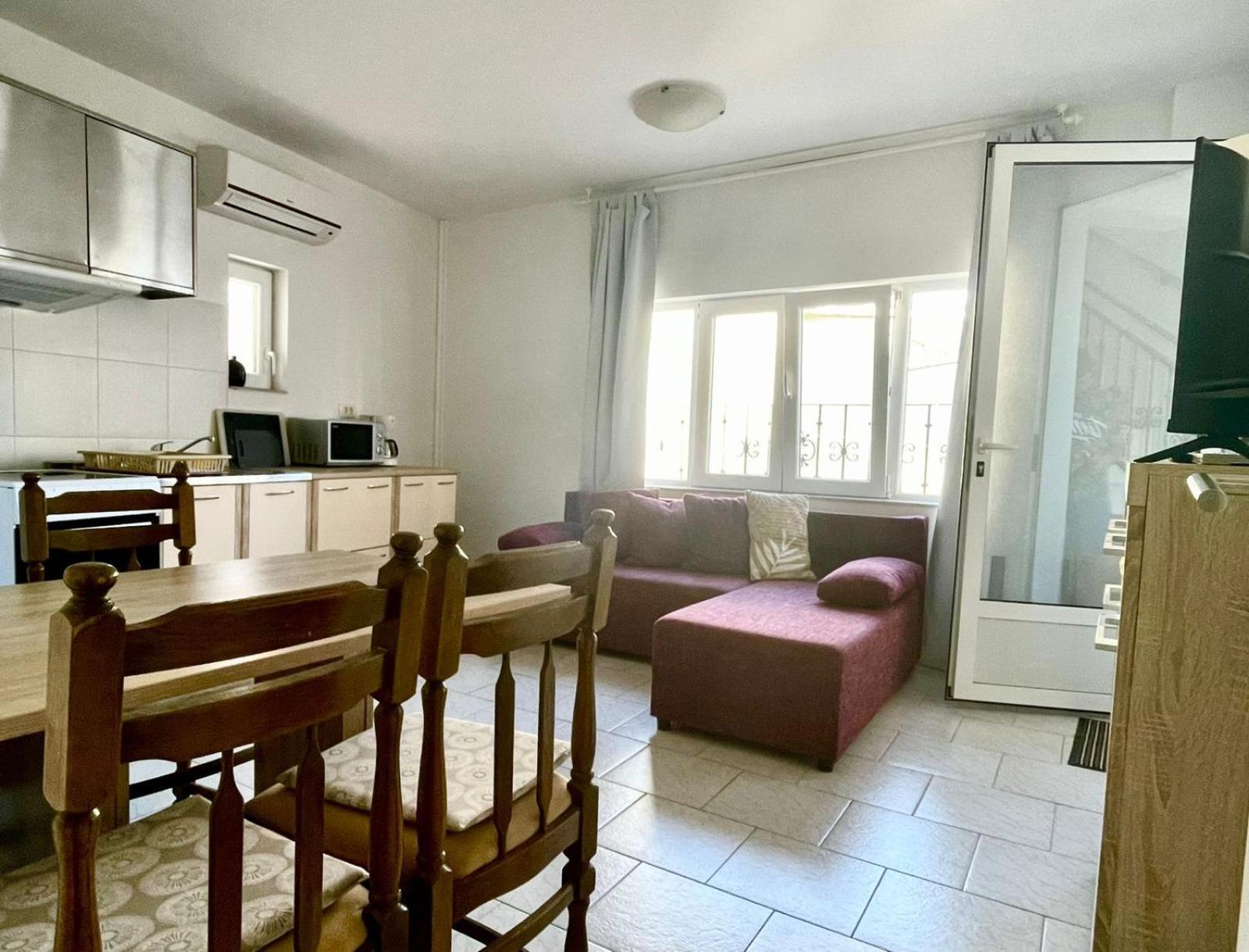 Apartmani Mauro Sa Terasom Цриквеница Экстерьер фото